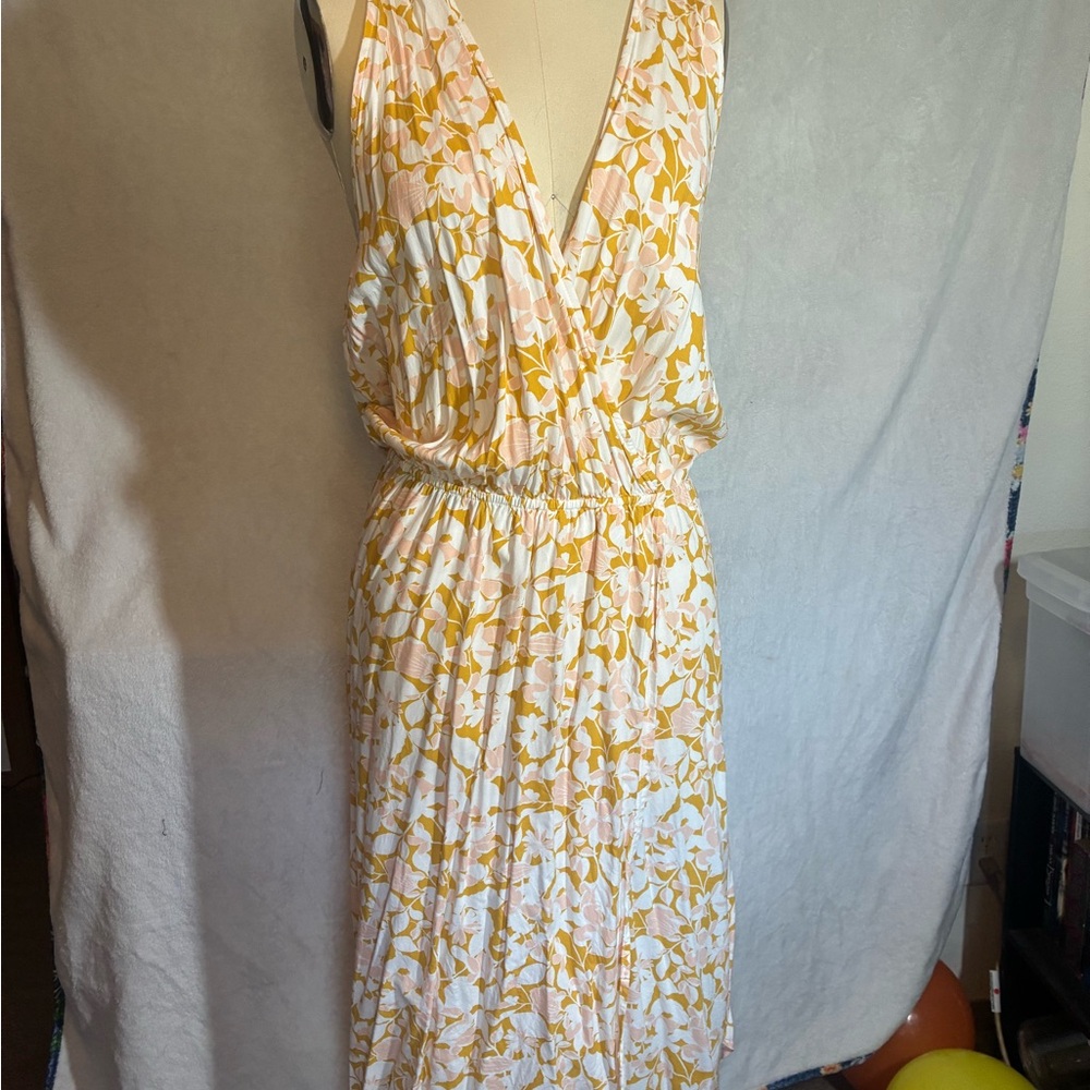 Ava & Viv Yellow and White Floral Maxi Dress